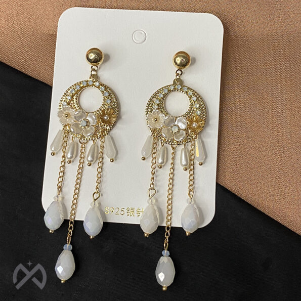 Round & Flower Decor Drop Earrings